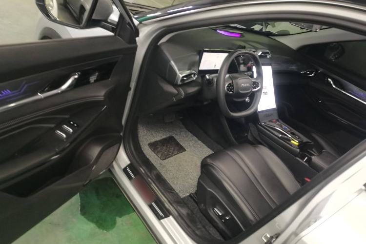 Used Dongfeng Aeolus Mage 2023 DH-i 1.5T Prestige Edition Interior 3