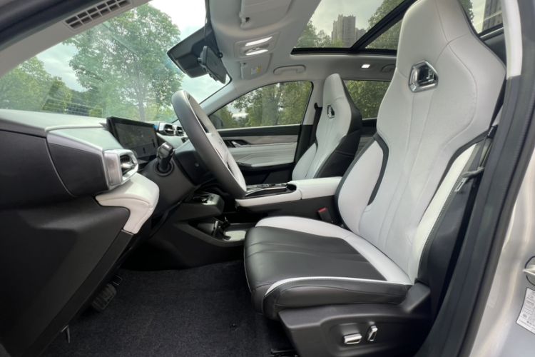Used Dongfeng Aeolus Mage 2023 DH-i 1.5T Prestige Edition Interior 5