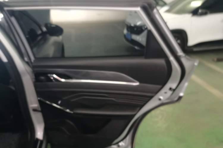 Used Dongfeng Aeolus Mage 2023 DH-i 1.5T Prestige Edition Interior 6