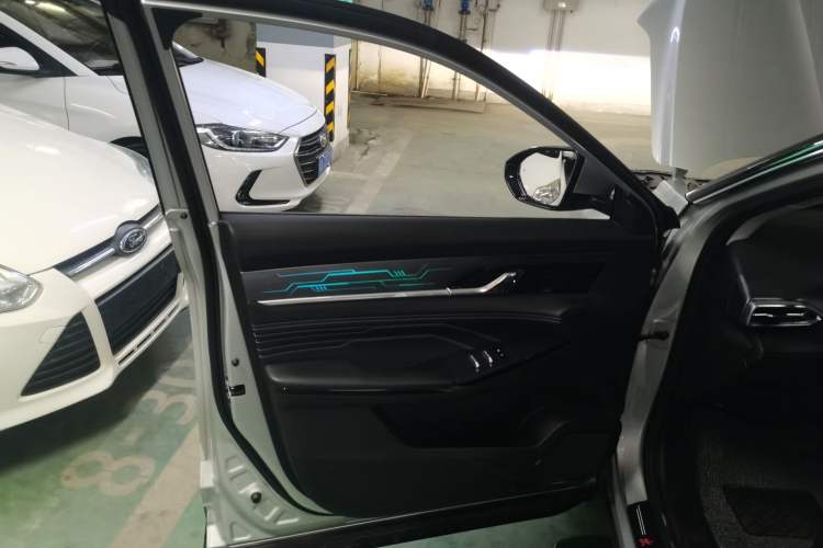 Used Dongfeng Aeolus Mage 2023 DH-i 1.5T Prestige Edition Interior 7