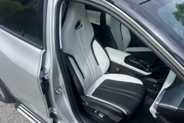 Used Dongfeng Aeolus Mage 2023 DH-i 1.5T Prestige Edition Interior 9