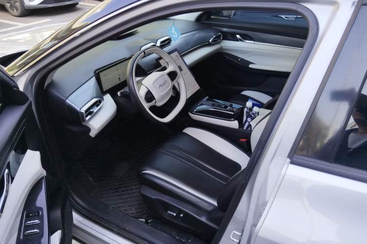 Used Dongfeng Aeolus Mage 2023 DH-i 1.5T Prestige Edition Left Front Seat