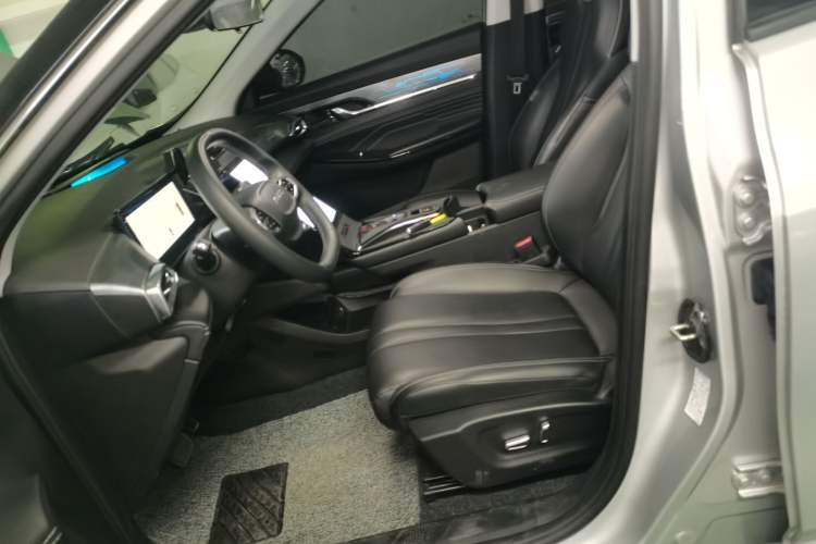 Used Dongfeng Aeolus Mage 2023 DH-i 1.5T Prestige Edition Left Front Seat