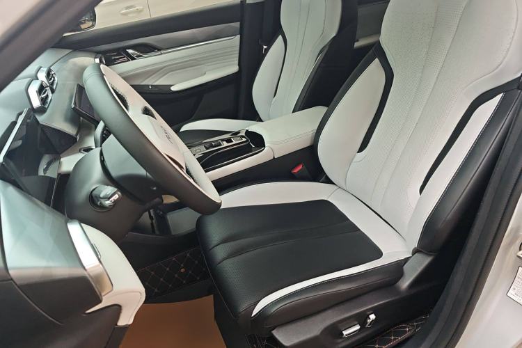 Used Dongfeng Aeolus Mage 2023 DH-i 1.5T Prestige Edition Left Front Seat