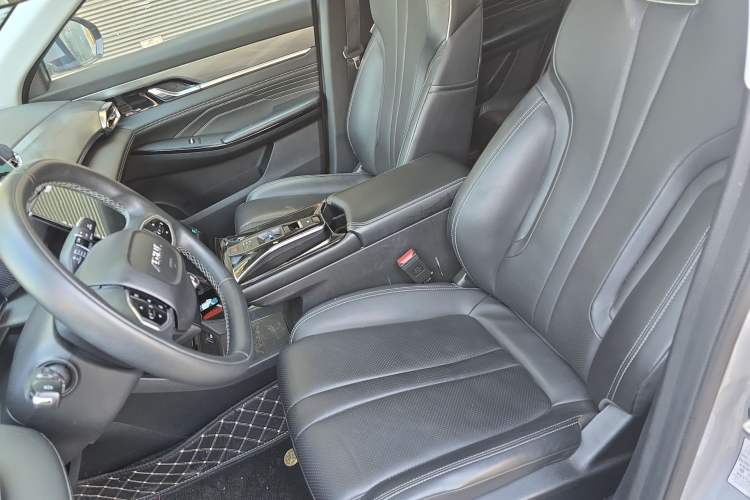 Used Dongfeng Aeolus Mage 2023 DH-i 1.5T Prestige Edition Left Front Seat