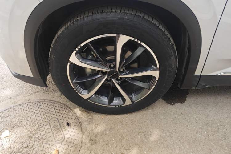 Used Dongfeng Aeolus Mage 2023 DH-i 1.5T Luxury Edition Left Front Wheel Hub