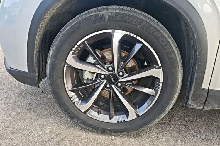 Used Dongfeng Aeolus Mage 2023 DH-i 1.5T Luxury Edition Left Front Wheel Hub