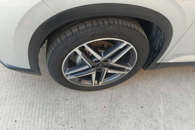 Used Dongfeng Aeolus Mage 2023 DH-i 1.5T Prestige Edition Left Front Wheel Hub