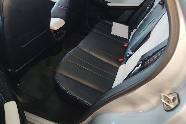 Used Dongfeng Aeolus Mage 2023 DH-i 1.5T Prestige Edition Left Rear Seat