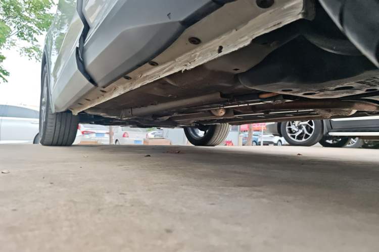 Used Dongfeng Aeolus Mage 2023 DH-i 1.5T Prestige Edition Left Side Sill
