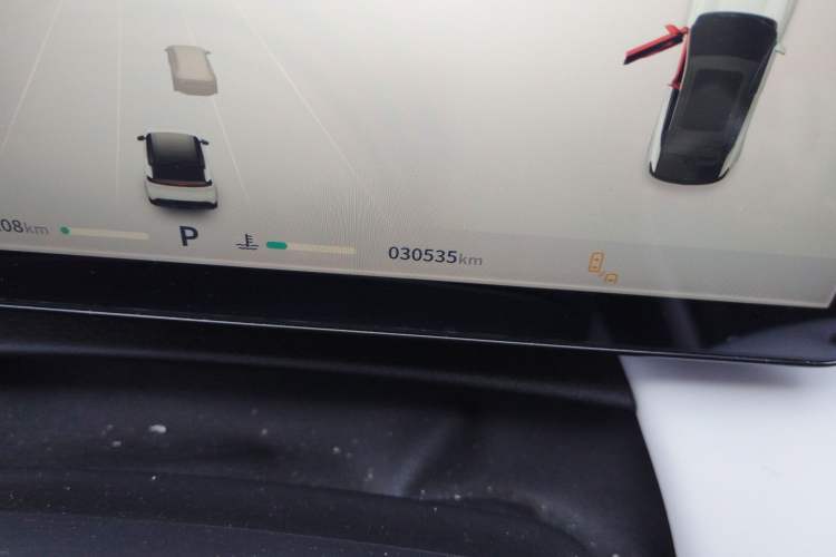 Used Dongfeng Aeolus Mage 2023 DH-i 1.5T Prestige Edition Odometer Close Up