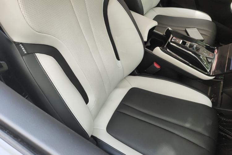 Used Dongfeng Aeolus Mage 2023 DH-i 1.5T Luxury Edition Right Front Seat