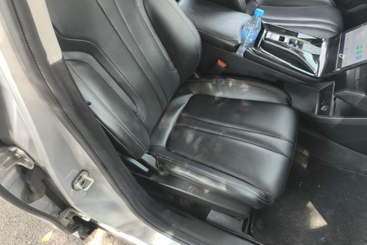 Used Dongfeng Aeolus Mage 2023 DH-i 1.5T Luxury Edition Right Front Seat