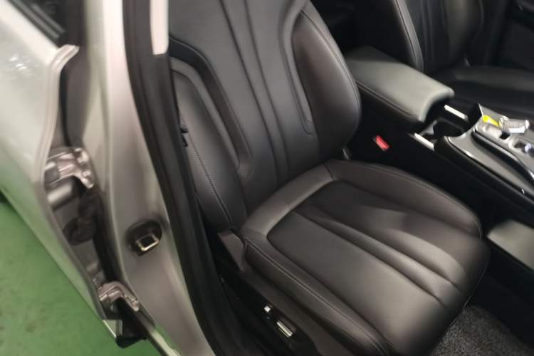 Used Dongfeng Aeolus Mage 2023 DH-i 1.5T Prestige Edition Right Front Seat