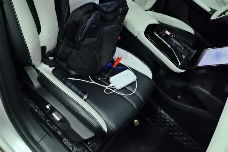 Used Dongfeng Aeolus Mage 2023 DH-i 1.5T Prestige Edition Right Front Seat