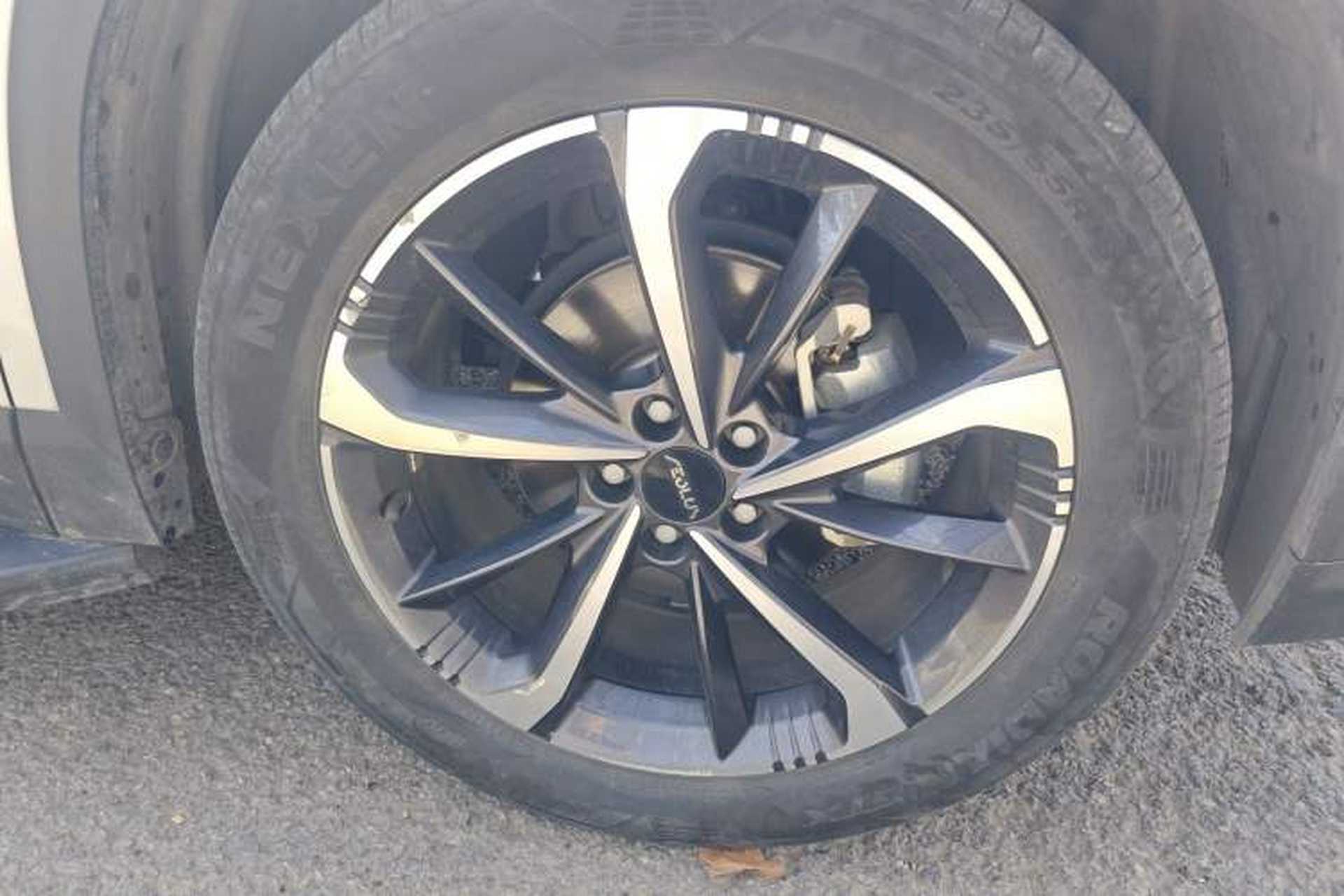 Used Dongfeng Aeolus Mage 2023 DH-i 1.5T Luxury Edition Right Front Wheel Hub