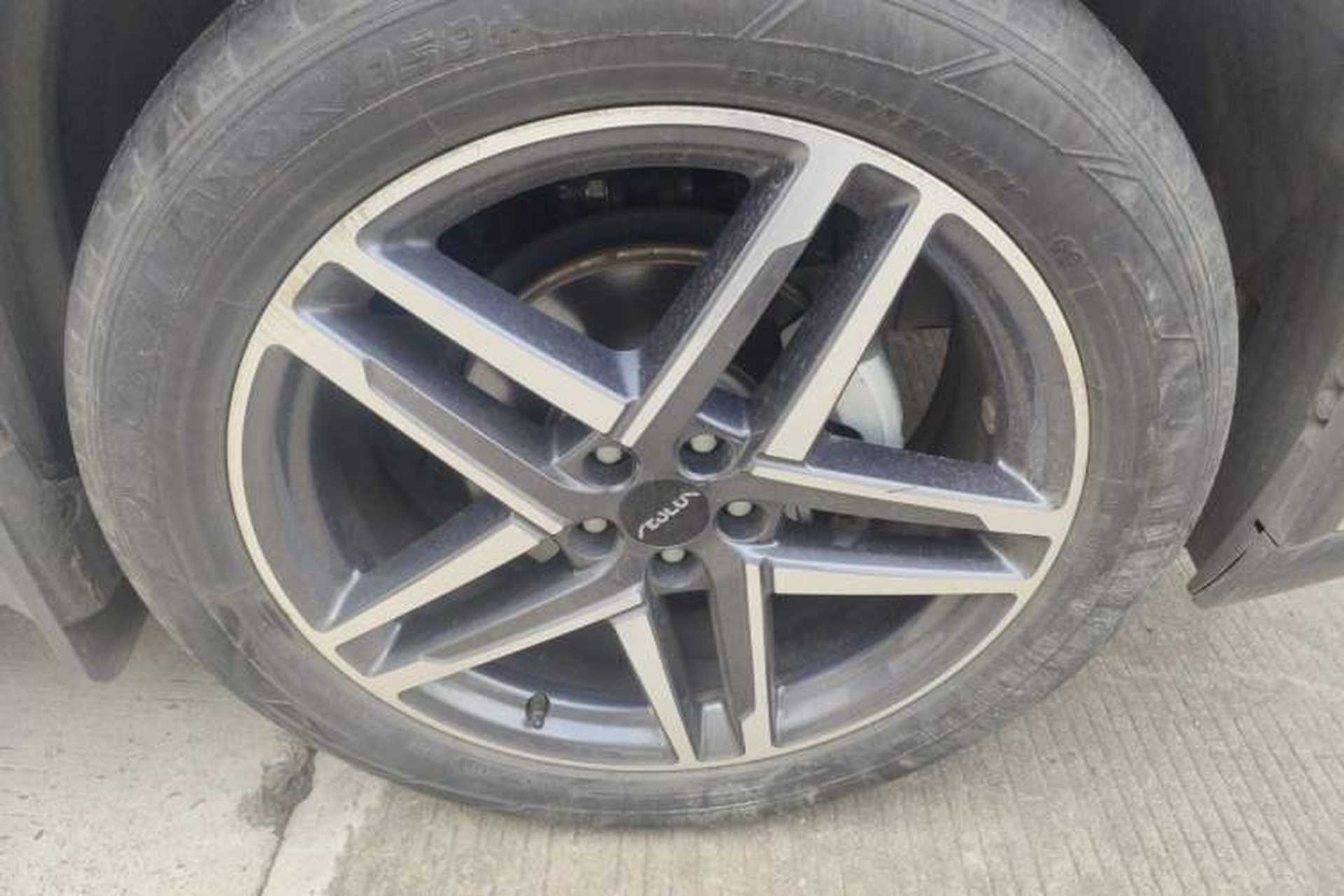 Used Dongfeng Aeolus Mage 2023 DH-i 1.5T Prestige Edition Right Front Wheel Hub