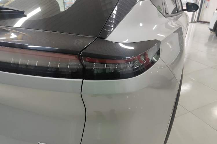 Used Dongfeng Aeolus Mage 2023 1.5T Luxury Edition Right Rear Taillight