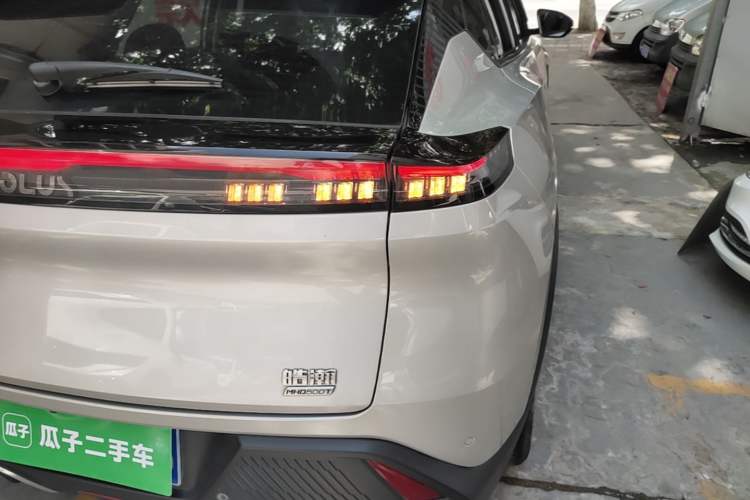 Used Dongfeng Aeolus Mage 2023 DH-i 1.5T Luxury Edition Right Rear Taillight