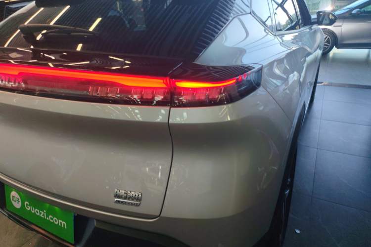 Used Dongfeng Aeolus Mage 2023 DH-i 1.5T Prestige Edition Right Rear Taillight