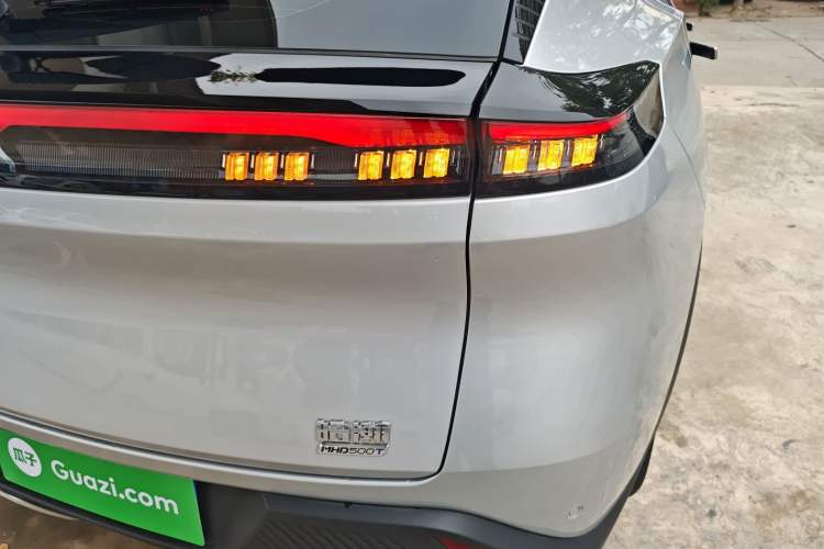 Used Dongfeng Aeolus Mage 2023 DH-i 1.5T Prestige Edition Right Rear Taillight