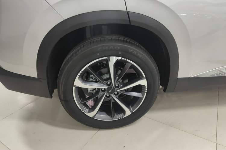 Used Dongfeng Aeolus Mage 2023 1.5T Luxury Edition Right Rear Wheel Hub