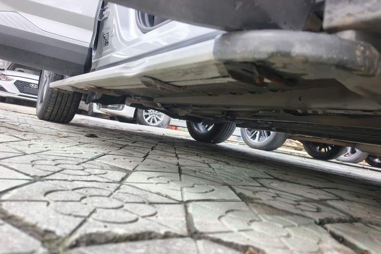 Used Dongfeng Aeolus Mage 2023 DH-i 1.5T Prestige Edition Right Side Sill