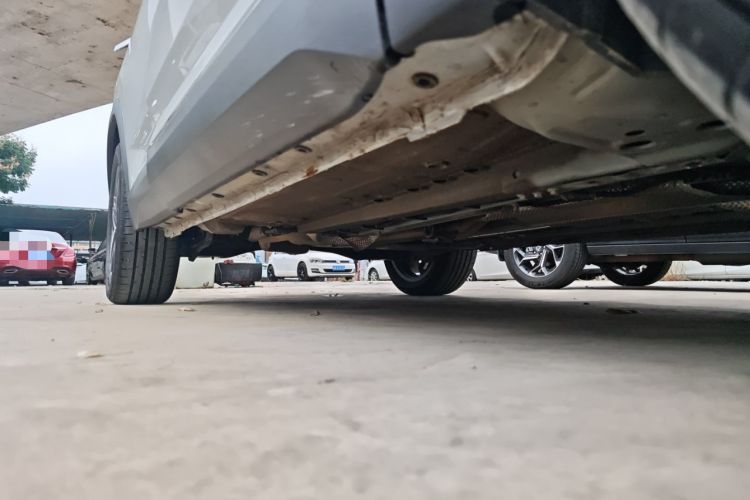 Used Dongfeng Aeolus Mage 2023 DH-i 1.5T Prestige Edition Right Side Sill