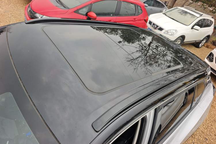 Used Dongfeng Aeolus Mage 2023 DH-i 1.5T Prestige Edition Roof