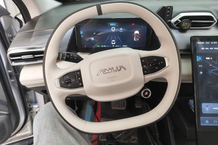Used Dongfeng Aeolus Mage 2023 DH-i 1.5T Luxury Edition Steering Wheel