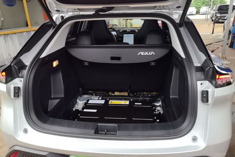 Used Dongfeng Aeolus Mage 2023 DH-i 1.5T Luxury Edition Trunk