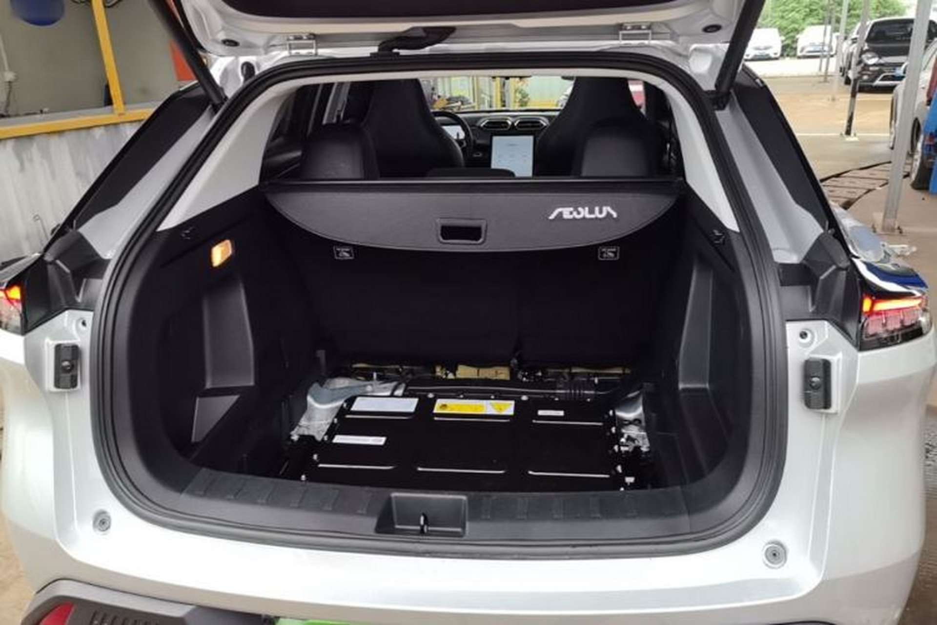 Used Dongfeng Aeolus Mage 2023 DH-i 1.5T Luxury Edition Trunk