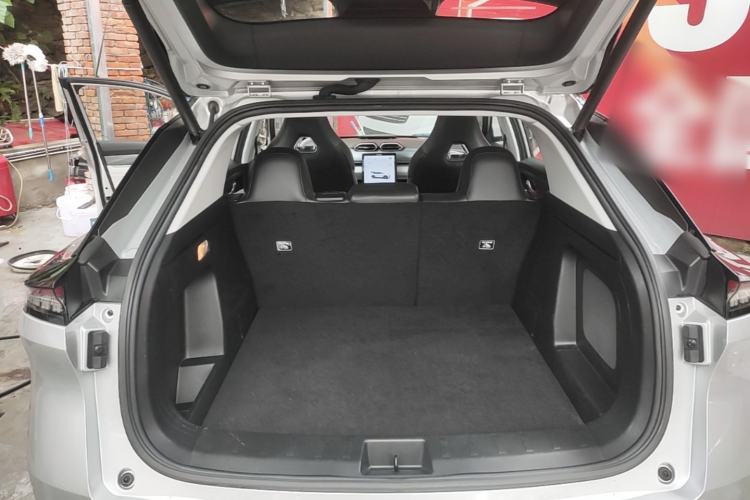 Used Dongfeng Aeolus Mage 2023 DH-i 1.5T Prestige Edition Trunk