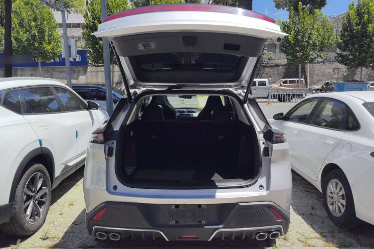 Used Dongfeng Aeolus Mage 2023 DH-i 1.5T Prestige Edition Trunk