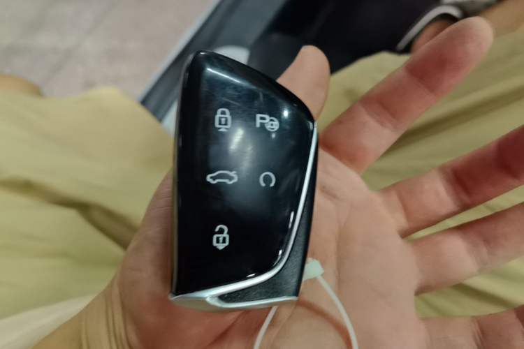 Used Dongfeng Aeolus Mage 2023 DH-i 1.5T Prestige Edition Vehicle Key