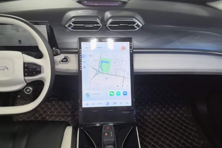 Used Dongfeng Aeolus Mage 2023 DH-i 1.5T Prestige Edition Audio And AC Panel