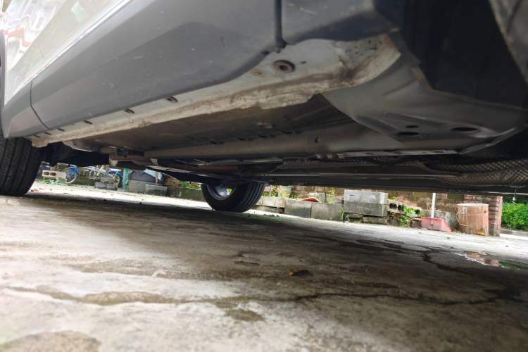 Used Dongfeng Aeolus Mage 2023 1.5T Luxury Edition Chassis Front Right