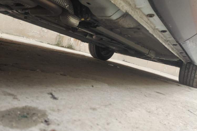 Used Dongfeng Aeolus Mage 2023 1.5T Luxury Edition Chassis Rear Right