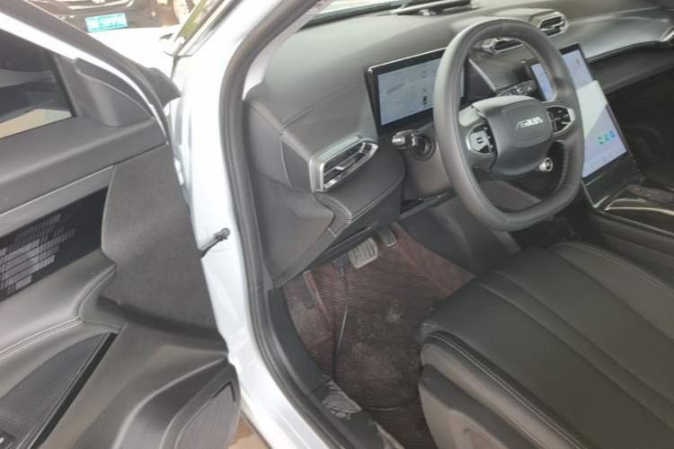Used Dongfeng Aeolus Mage 2023 DH-i 1.5T Prestige Edition Driver Seat