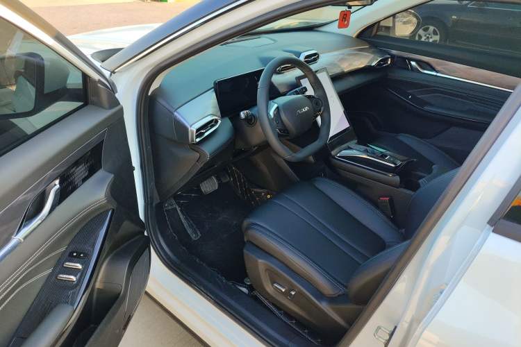 Used Dongfeng Aeolus Mage 2023 1.5T Luxury Edition Driver Seat
