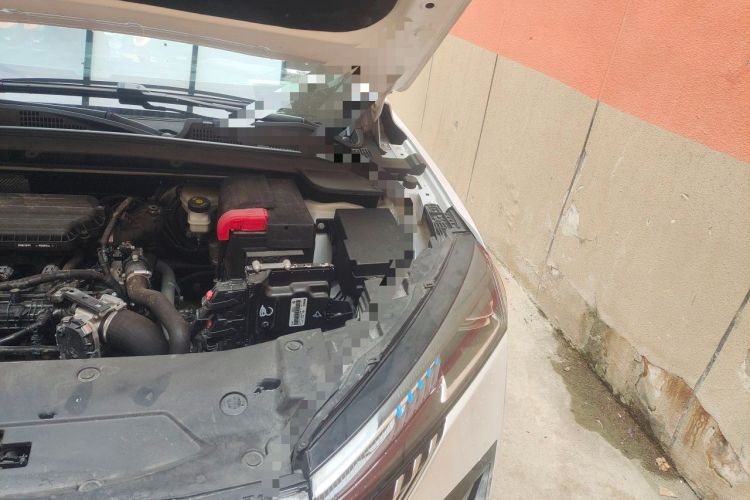 Used Dongfeng Aeolus Mage 2023 1.5T Luxury Edition Engine Bay Left