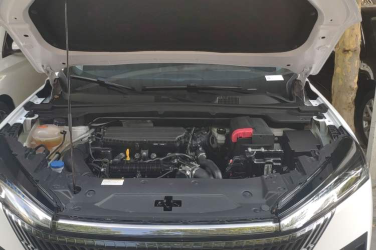 Used Dongfeng Aeolus Mage 2023 1.5T Luxury Edition Engine Bay