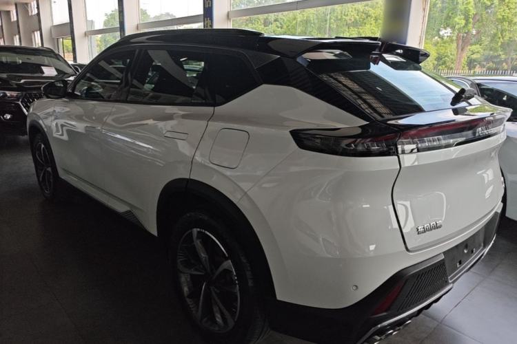 Used Dongfeng Aeolus Mage 2023 DH-i 1.5T Luxury Edition Exterior 2