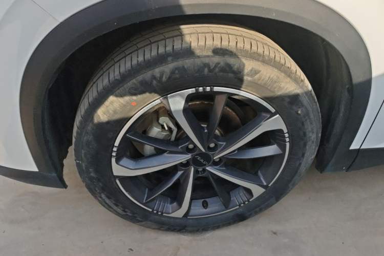 Used Dongfeng Aeolus Mage 2023 DH-i 1.5T Luxury Edition Exterior 4