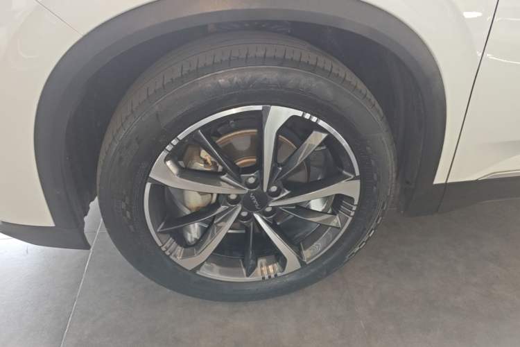 Used Dongfeng Aeolus Mage 2023 DH-i 1.5T Luxury Edition Exterior 4