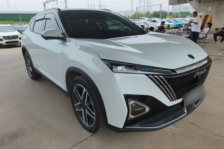 Used Dongfeng Aeolus Mage 2023 DH-i 1.5T Prestige Edition Front Right 45 Deg