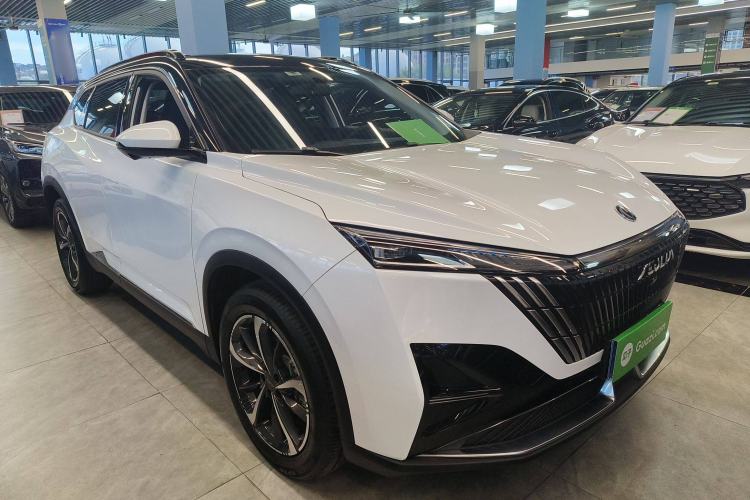 Used Dongfeng Aeolus Mage 2023 1.5T Luxury Edition Front Right 45 Deg