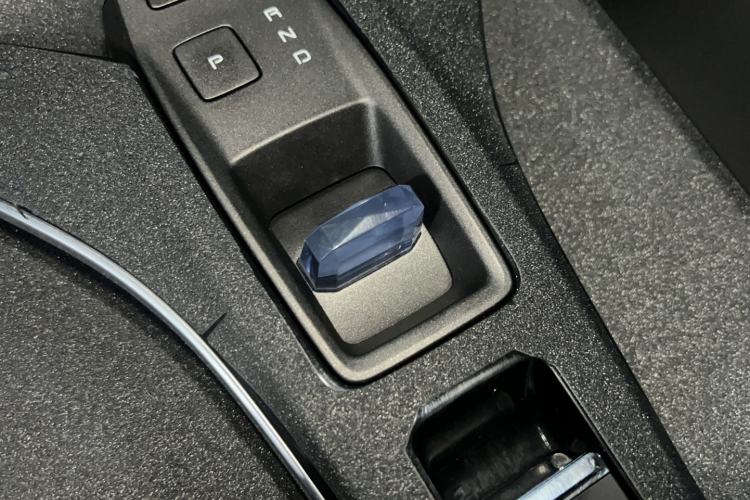 Used Dongfeng Aeolus Mage 2023 1.5T Luxury Edition Gear Lever