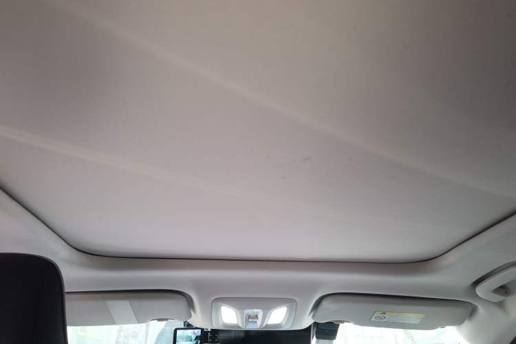 Used Dongfeng Aeolus Mage 2023 DH-i 1.5T Prestige Edition Headliner