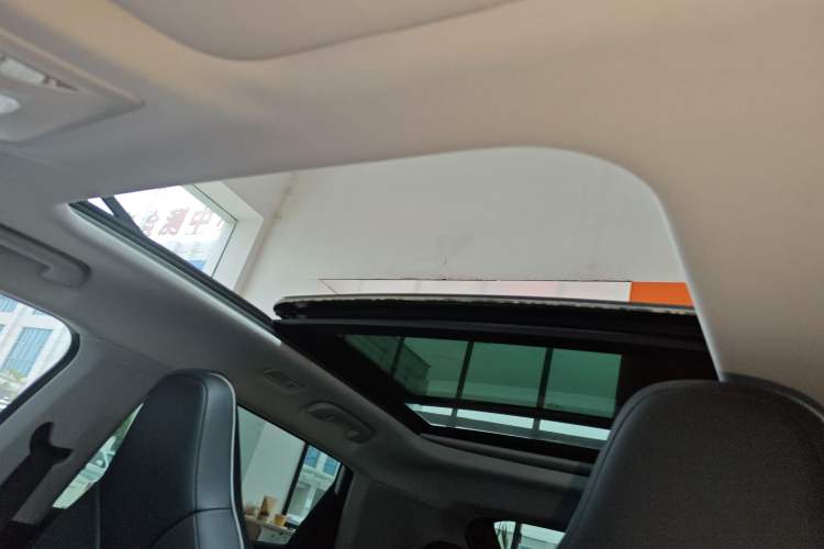 Used Dongfeng Aeolus Mage 2023 1.5T Luxury Edition Headliner